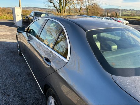 2017 Mercedes-Benz E Class - thumbnail 16