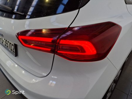 2024 Ford Focus ST-LINE €26,900 thumbnail