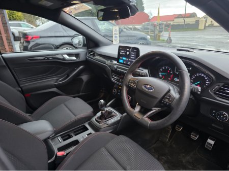 2020 Ford Focus ST-LINE 5DR 1.0T 125 S6.2 M6 FW €18,500 thumbnail