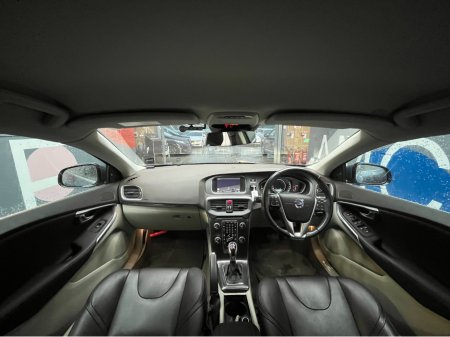 2014 Volvo V40 €10950 2014 VOLVO V40 T4 SE 1.6 AUTOMATIC / CRUISE CONTROL / REVERSE CAMERA / ELECTRIC MEMORY & HEATED SEATS €10,950 thumbnail