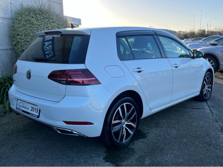 2019 Volkswagen Golf HIGHLINE AUTOMATIC 1.4 PETROL //LOW MILES//HIGH SPEC//REVERSE CAMERA//KEYLESS ENTRY//ADAPTIVE CRUISE CONTROL// €21,950 thumbnail