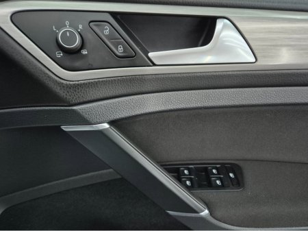 2016 Volkswagen Golf - thumbnail 14