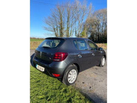 2017 Dacia Sandero 1.0 75 ALTERNATIVE €6,950 thumbnail