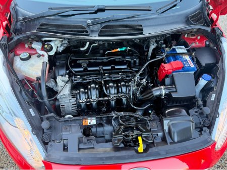 2014 Ford Fiesta ZETEC - 1.2 - LOW INSURANCE - LOW ROAD TAX - IDEAL STARTER/LEARNER CAR OR FAMILY CAR €8,495 thumbnail