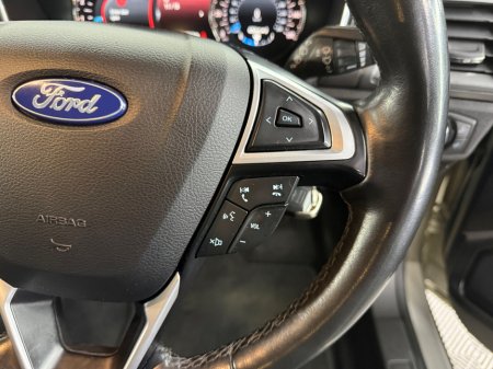 2015 Ford Mondeo - thumbnail 23