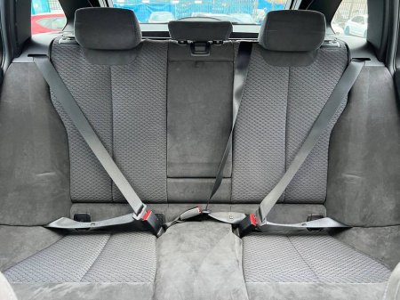 2013 BMW 3 Series - thumbnail 14