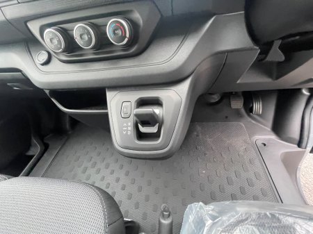 2026 Nissan Primastar - thumbnail 11