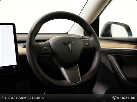 2023 Tesla Model Y - thumbnail 14