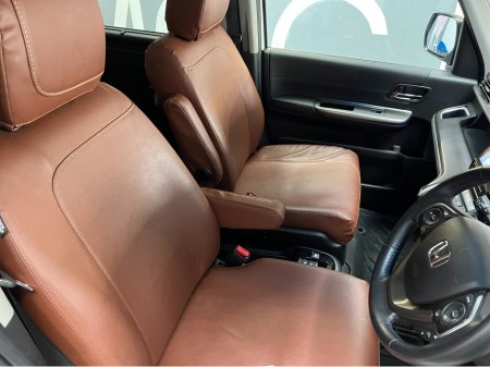 2021 Honda Stepwagon - thumbnail 12