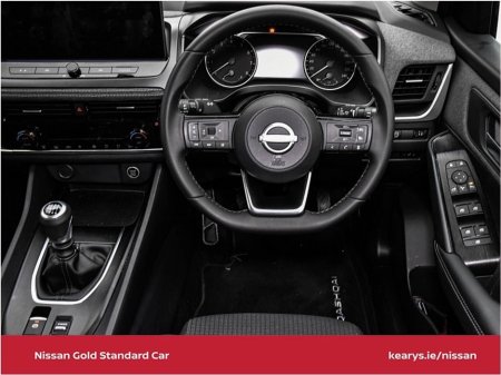 2026 Nissan Qashqai 1.3 PET MILD HYBRID SV thumbnail