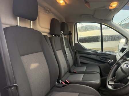 2021 Ford Transit Custom BASE 280S 2.0L 105PS M6 3DR €14,250 thumbnail