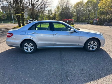 2011 Mercedes-Benz E Class - thumbnail 8