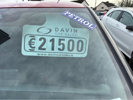 2021 Nissan Juke - thumbnail 30