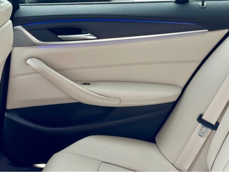 2023 BMW 5 Series M SPORT MHEV AUTO 520 D thumbnail