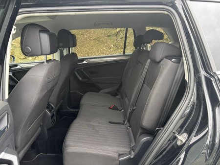 2023 Volkswagen Tiguan - thumbnail 15