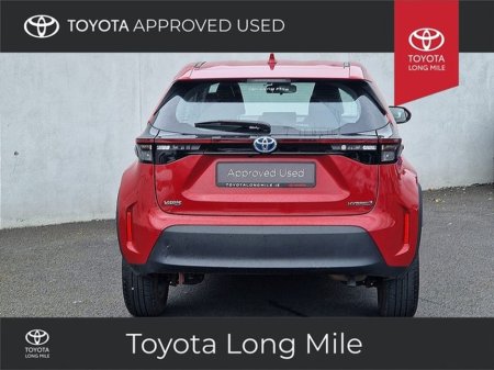 2024 Toyota Yaris Cross 1.5 Hybrid Luna 5dr €28,949 thumbnail