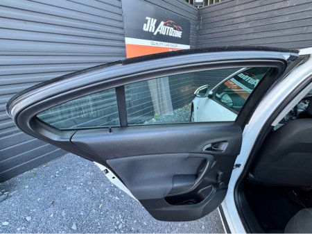 2016 Opel Insignia - thumbnail 13