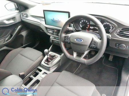 2025 Ford Focus - thumbnail 10