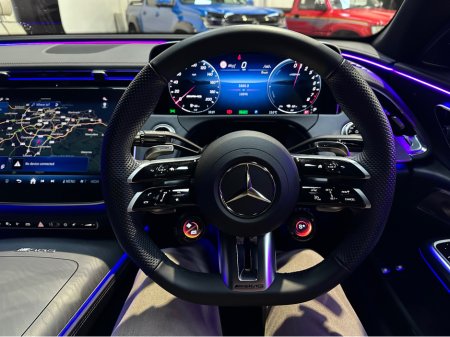 2025 Mercedes-Benz AMG E 53 PREMIUM PLUS E-HYBRID 4MATIC €109,950 thumbnail
