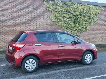 2018 Toyota Vitz AUTOMATIC LOW KMS FINANCE AVAILABLE €11,995 thumbnail