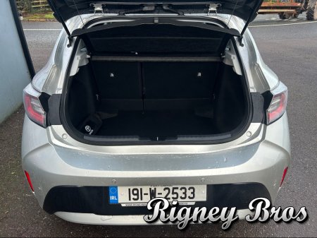 2019 Toyota Corolla HYBRID SOL H/B 4DR AUTO €21,750 thumbnail