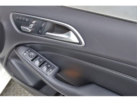 2018 Mercedes-Benz B Class B180 1.6 AMG STYLING*HALF LEATHER MEMORY SEATS*REVERSE CAM*PARK SENSORS* €21,880 thumbnail