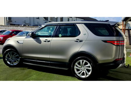 2018 Land Rover Discovery - thumbnail 3