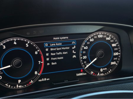 2019 Volkswagen Golf FULL CREAM LEATHER SEATS  ELECTRIC HEATED SEATS SAT NAV PACK - VIRTUAL CLOCKS -REVERSE CAMERA - NAVIGATION - CARPLAY - ANDROID AUTO- BLIND SPOT REAR TRAFFIC ASSIST - DISCOVER PRO €21,950 thumbnail