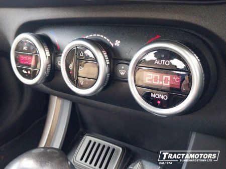 2015 Alfa Romeo Giulietta SUPER 1.4 AUTOMATIC €10,999 thumbnail