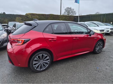 2020 Toyota Corolla HYBRID LUNA SPORT 4DR AUTO €20,995