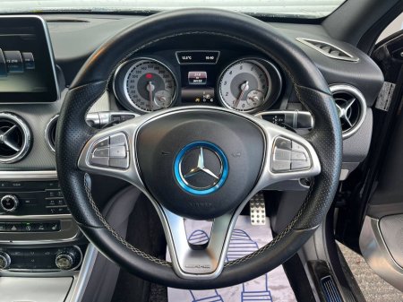 2016 Mercedes-Benz GLA Class GLA180 AMG-NIGHT PACKAGE 1.6 // 18