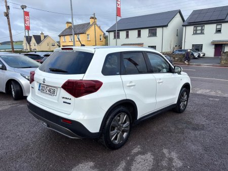 2020 Suzuki Vitara 1.4 BOOSTERJET HYBRID S SZ-T 5DR €17,950 thumbnail