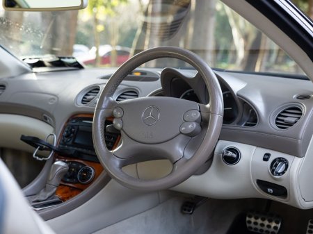 2003 Mercedes-Benz SL Class - thumbnail 15