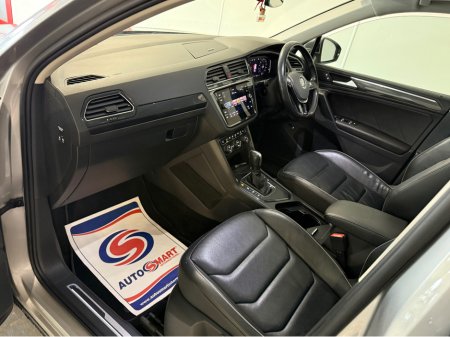 2020 Volkswagen Tiguan - thumbnail 10