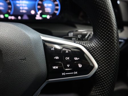 2023 Volkswagen Golf *26* GTE S-A DSG €29,995 thumbnail