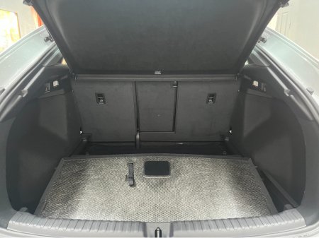 2024 Audi Q4 e-tron €39950! 2024 AUDI Q4 E-TRON SPORTBACK ELECTRIC AUTOMATIC / CRUISE CONTROL / 360° PARKING CAMERA / HEATED SEATS / APPLE CARPLAY / PADDLE SHIFTERS / AMBIENT LIGHTS €39,950 thumbnail