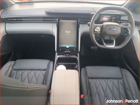 2025 Ford Explorer DEMO MODEL! Premium 77kWh Extended Range RWD €39,900