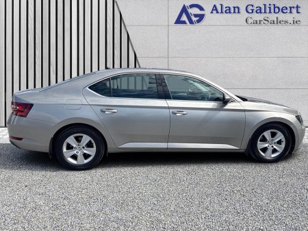 2017 Skoda Superb - photo 3