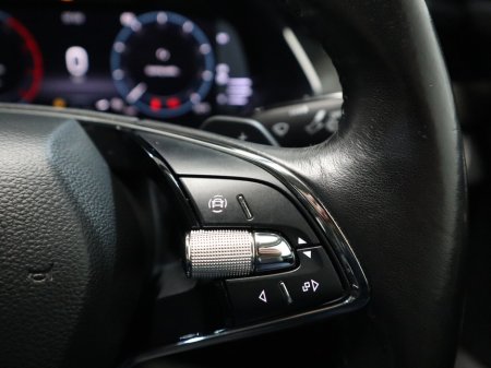 2021 Skoda Octavia *80* 2.0 TDI SE L 150PS 5DR €18,995 thumbnail