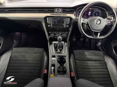 2017 Volkswagen Passat - thumbnail 17