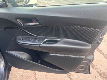 2017 Toyota C-HR 1.2 PETROL, FULL HISTORY, FINANCE, WARRANTY, IRISH CAR, MANUAL, 5 STAR REVIEWS €15,895 thumbnail