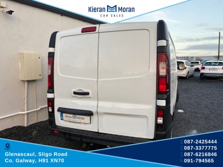 2017 Renault Trafic DCI 120 BUSINESS €8,950 thumbnail