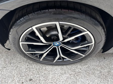 2022 BMW 5 Series - thumbnail 11