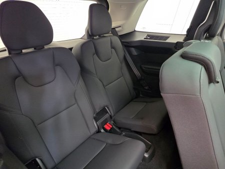 2025 Volvo XC90 - thumbnail 16