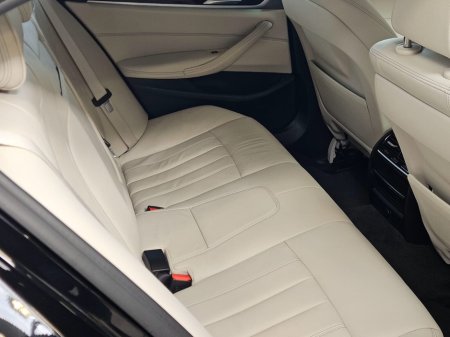 2018 BMW 5 Series - thumbnail 8