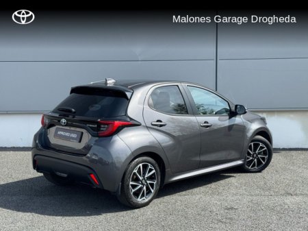 2021 Toyota Yaris 1.5 Hybrid Luna Sport Call Now 041 980 2420 €20,950
