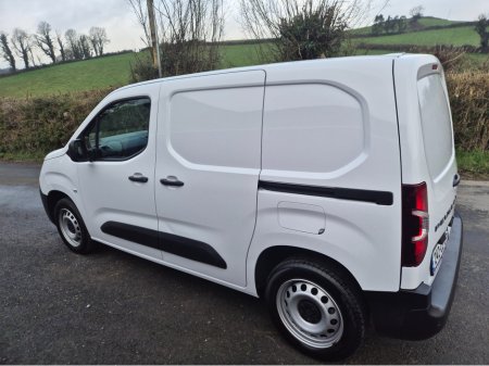 2024 Peugeot Partner - thumbnail 4