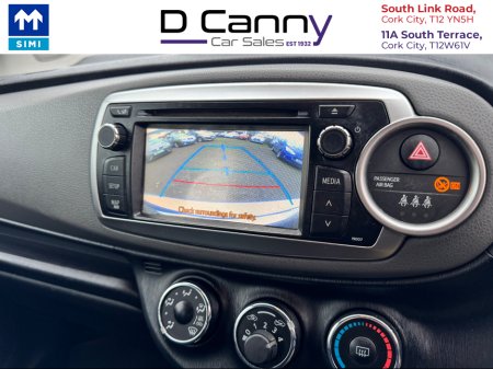 2012 Toyota Yaris - thumbnail 10