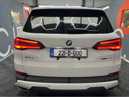 2022 BMW X5 ONLY 7K KMS! €59950! 2022 BMW X5 XDRIVE45E 3.0 AUTOMATIC / CRUISE CONTROL / 360° PARKING CAMERA / PANORAMIC SUNROOF / ELECTRIC MEMORY & HEATED SEATS €59,950 thumbnail