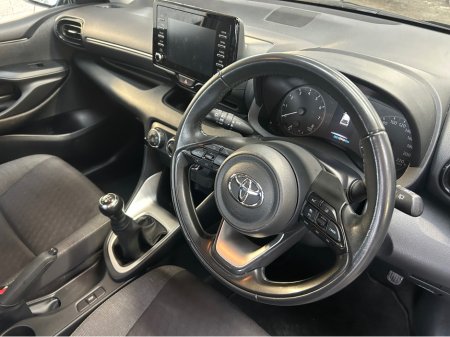 2022 Toyota Yaris 1.0 LUNA 4DR €16,945 thumbnail